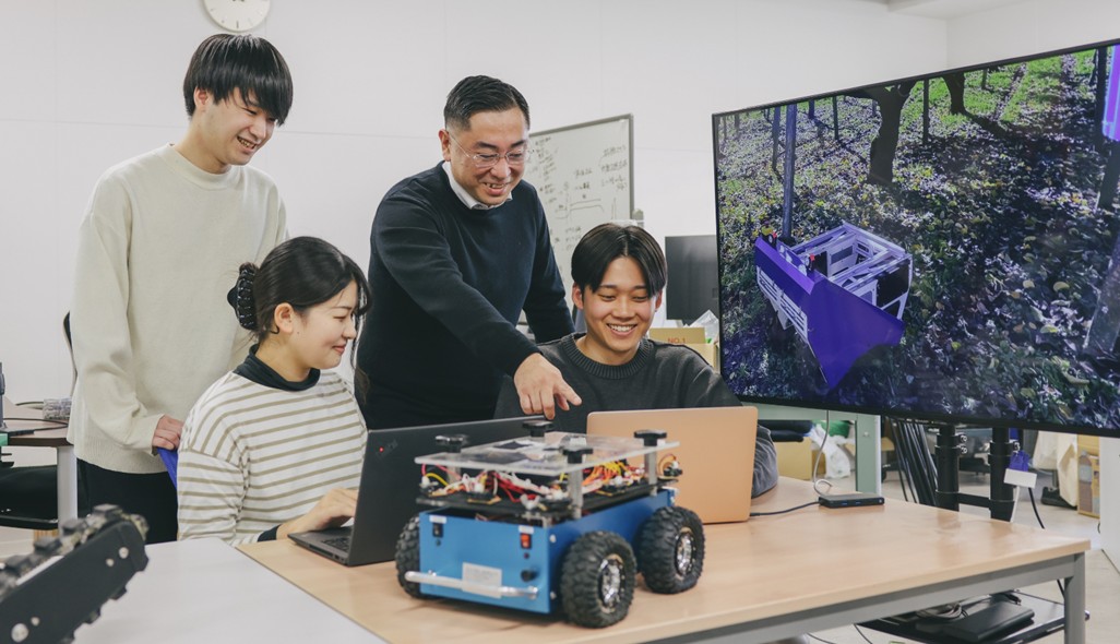 知能ロボット工学科
